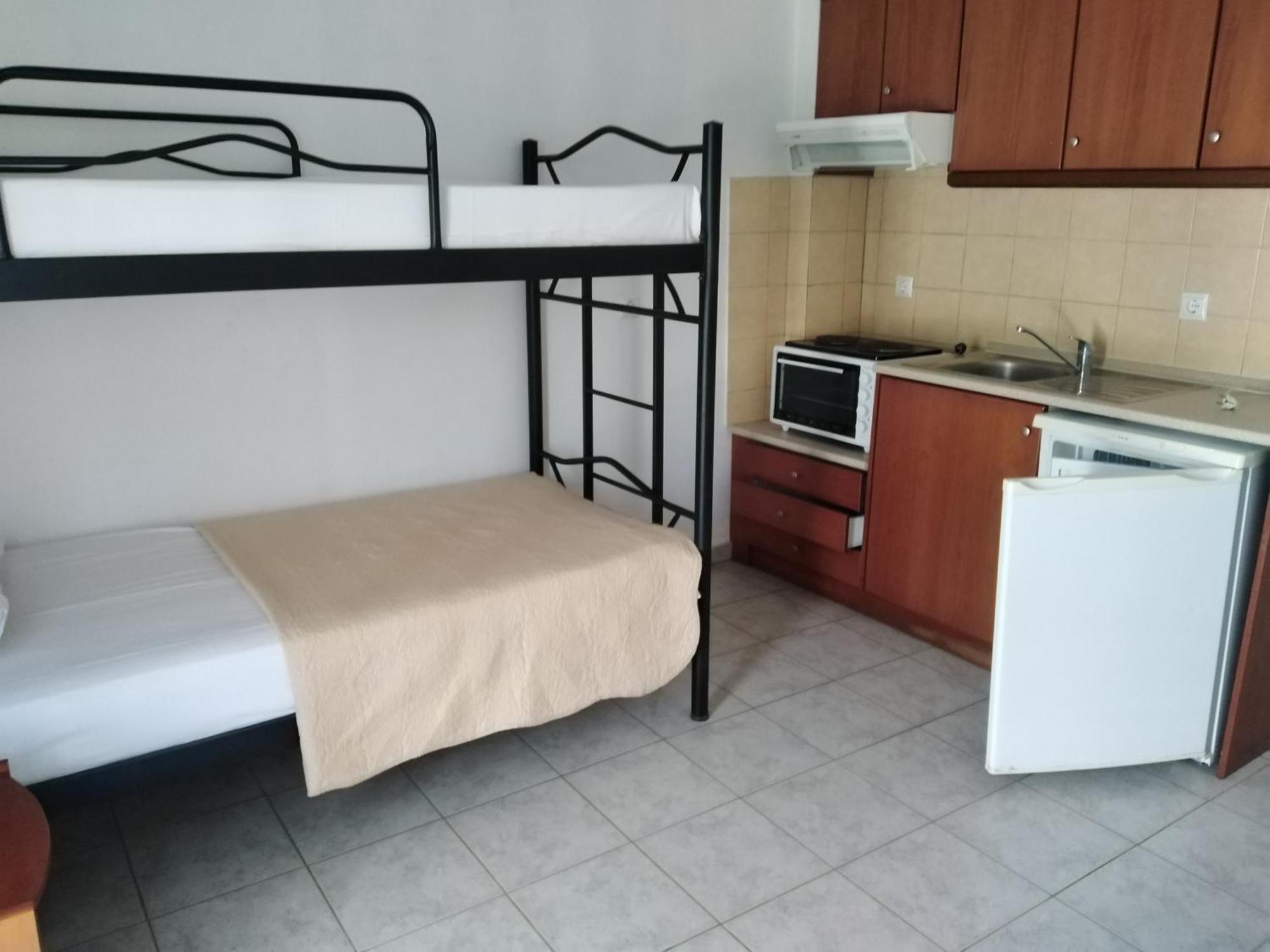 Estia Studios Kriopigi Buitenkant foto
